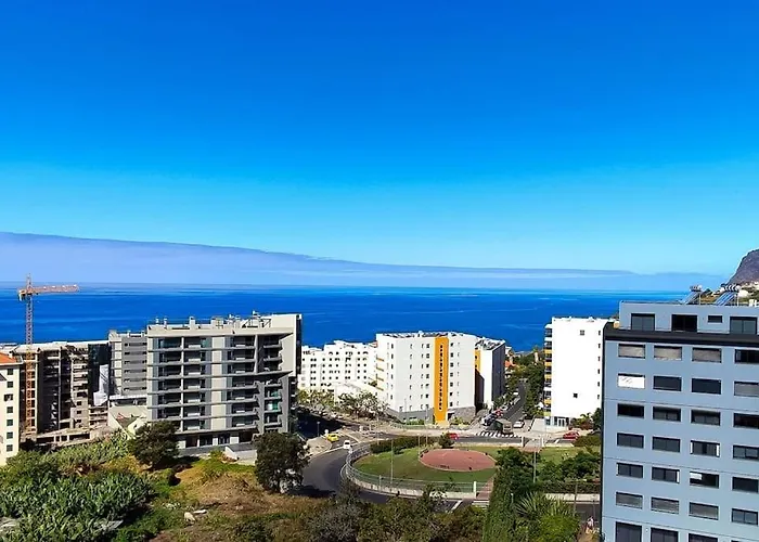 Jardim Sol * 丰沙尔